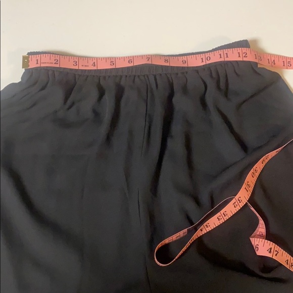 Iora high waisted dress shorts size medium - Picture 6 of 7